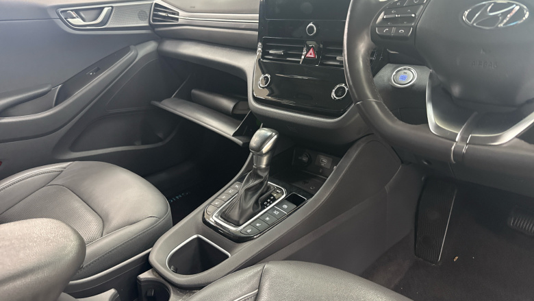 Hyundai IONIQ 1.6 GDi Hybrid Premium SE 5dr DCT Hybrid Hatchback